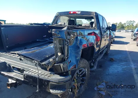 2017 Chevrolet Silverado 2500Hd Ltz from USA, damaged, VIN 1GC1KWEY9HF142291